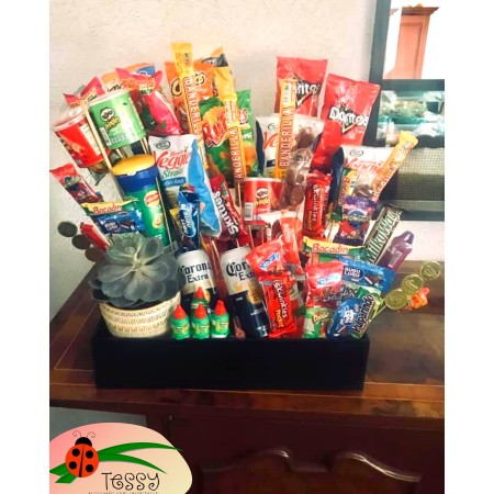 Arreglos de dulce con maceta y suculenta