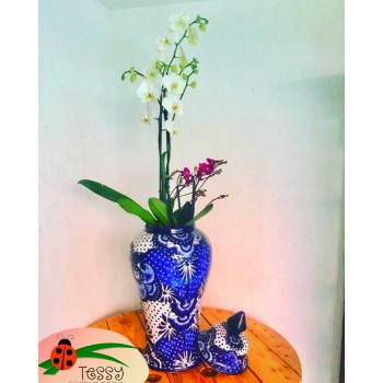 Jarron de talavera con Orquídeas